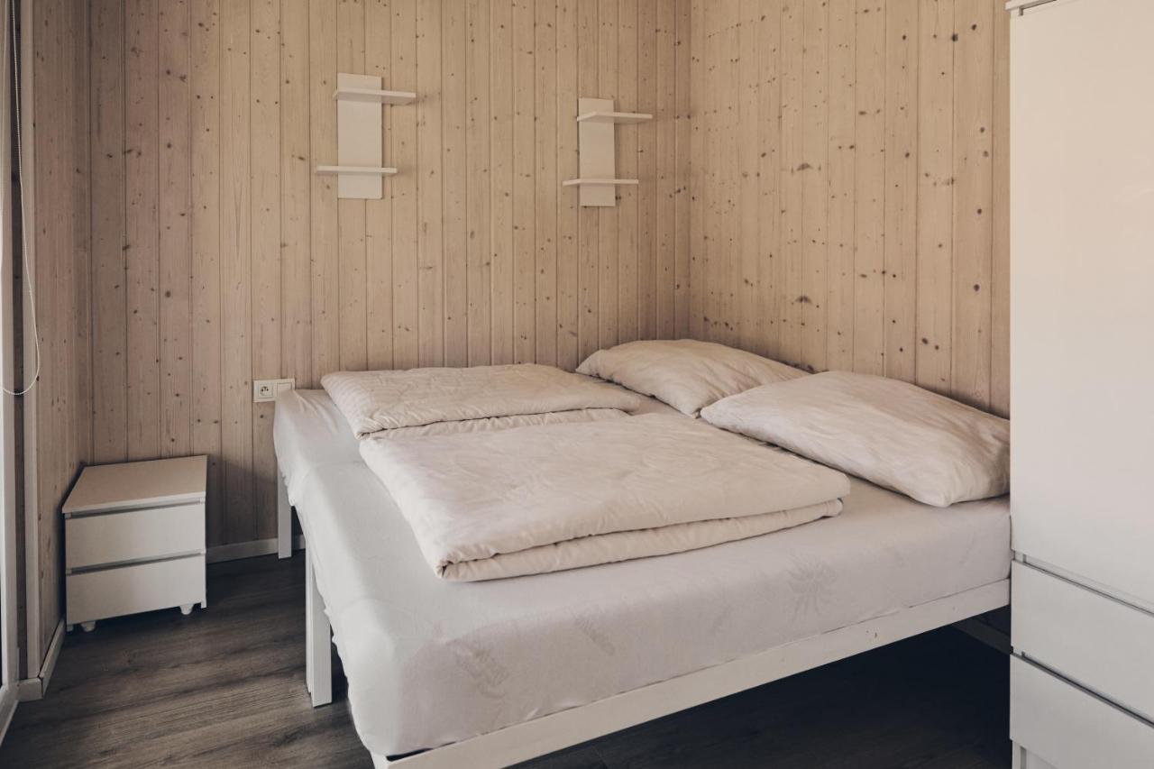 Holiday Siesta Pensjonat, Domki Rewal Exteriör bild